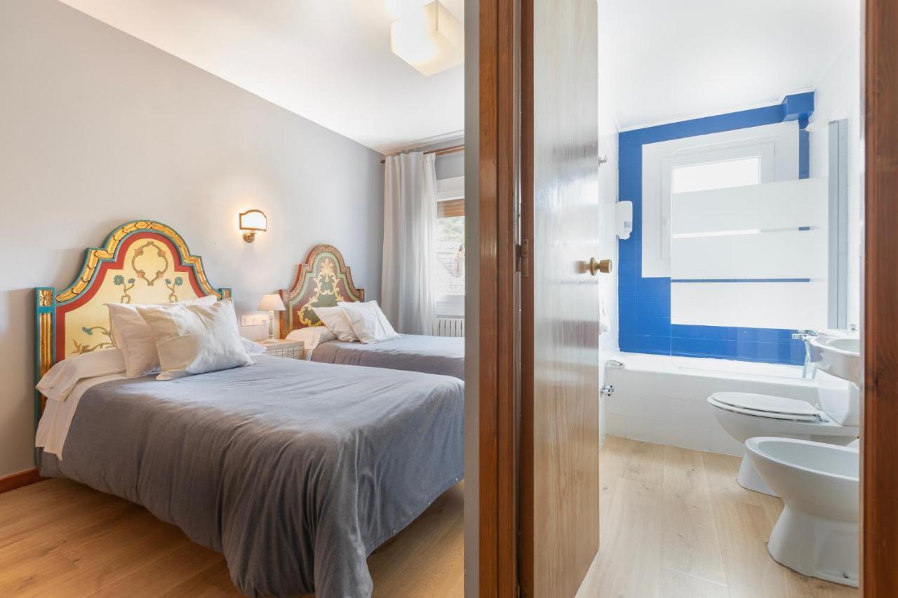 Hostaltina Bossost Bagian luar foto